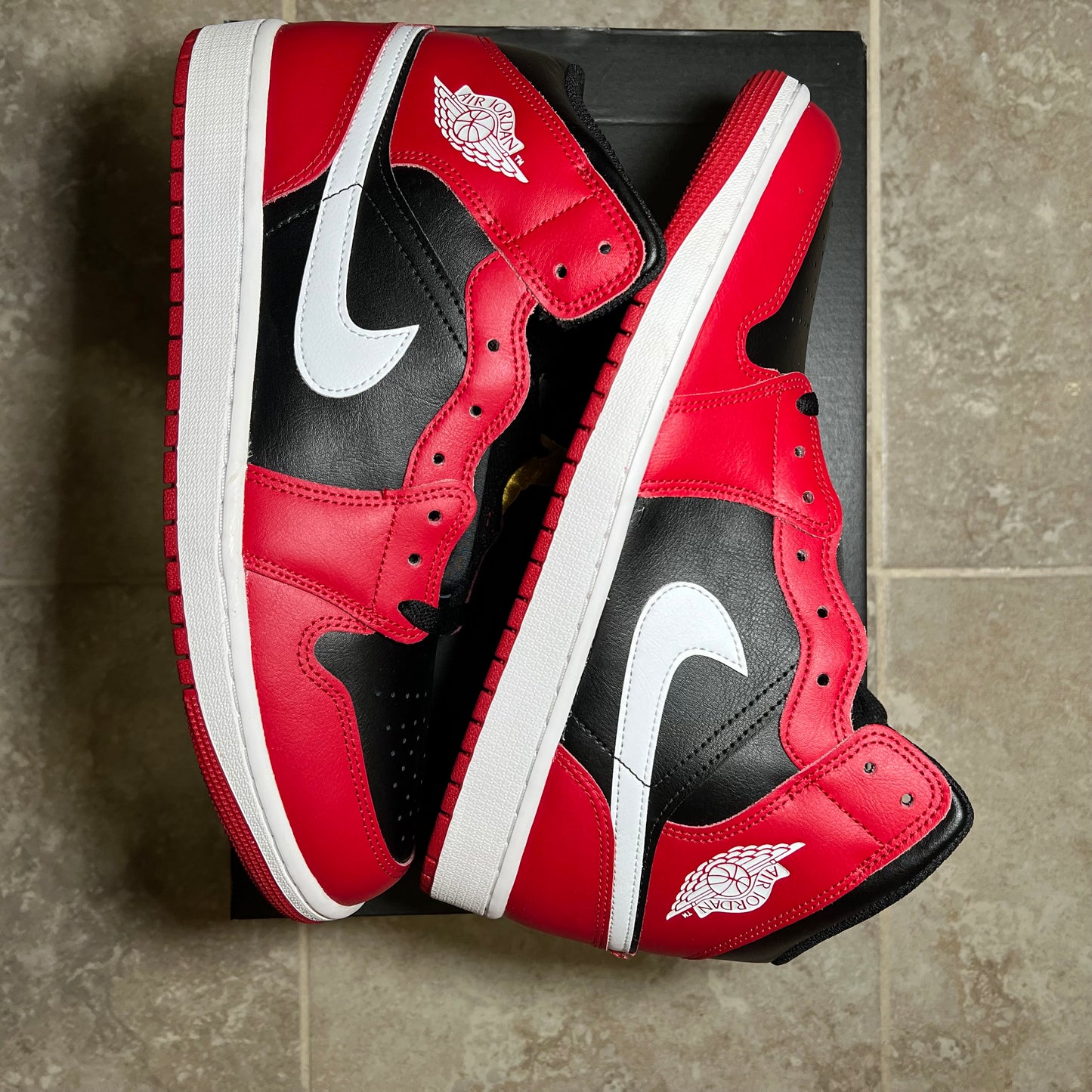 Jordan 1 Mid “Gym Black Red White” (SIZE 12)