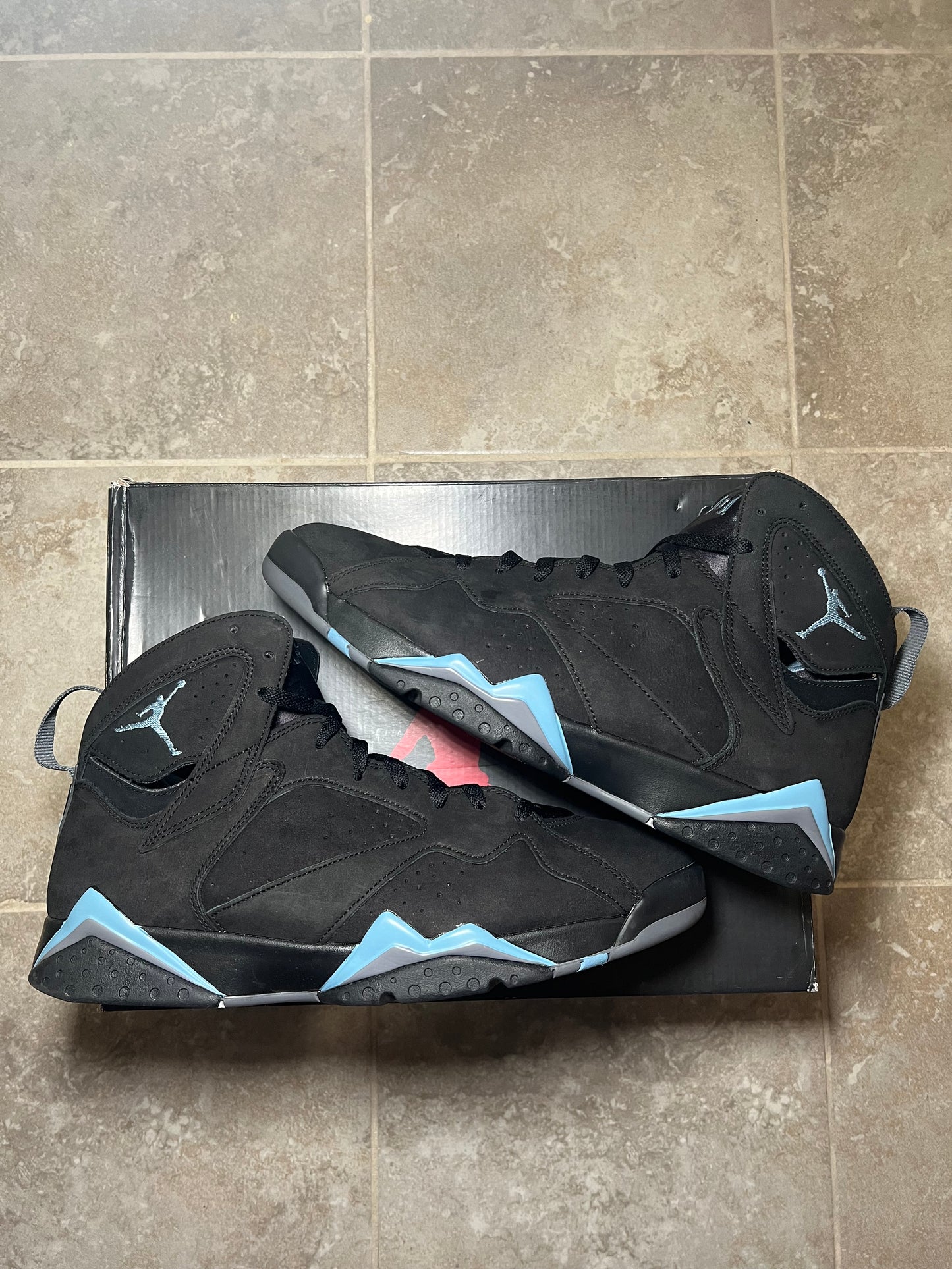 Jordan 7 Retro “Chambray” (SIZE 13)