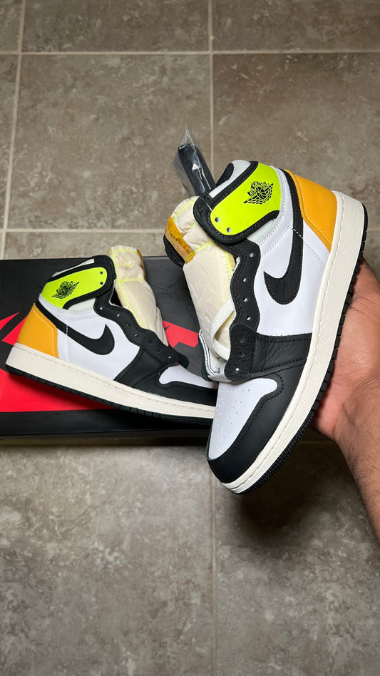 Jordan 1 High Retro “Volt” (SIZE 5.5)